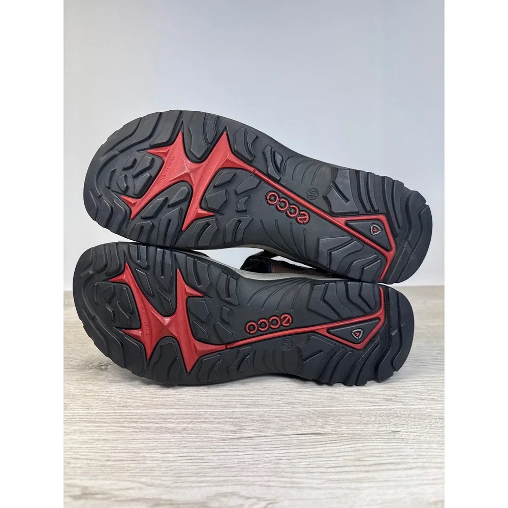 Ecco men 46